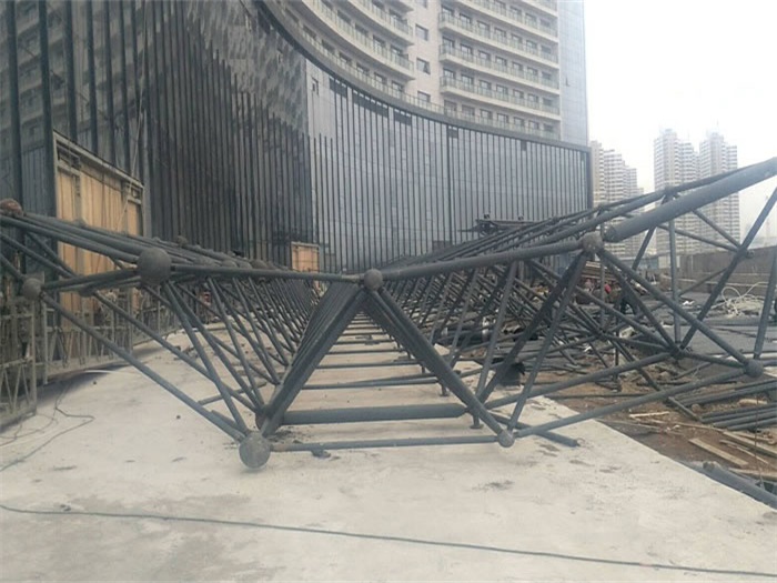 大连万豪酒店雨棚网架